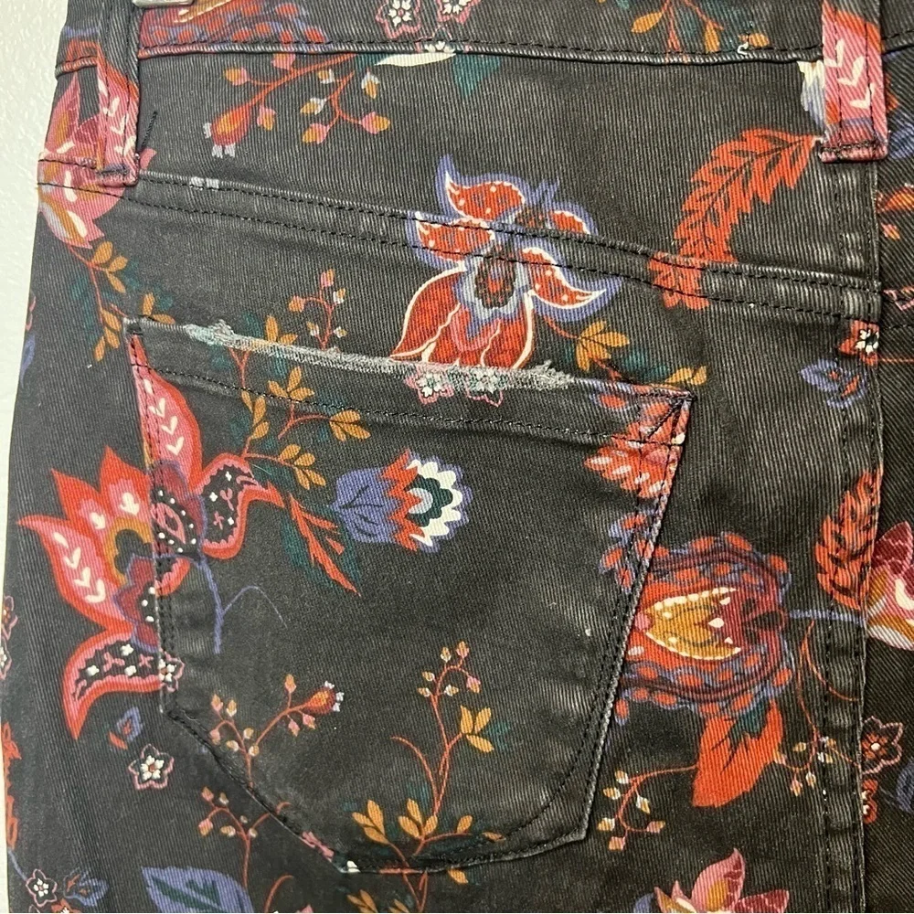 Kensie Vintage Luxe Denim Floral Distressed Jeans Womens Sz 12 | 31 Slim Raw Hem - Picture 6 of 8